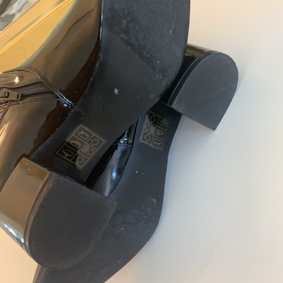 Aldo Black Patent Shiny Ankle Block Heel Booties - Picture 8 of 8